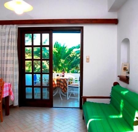 Kalives Apartments كاليفيس الغرفة الصورة